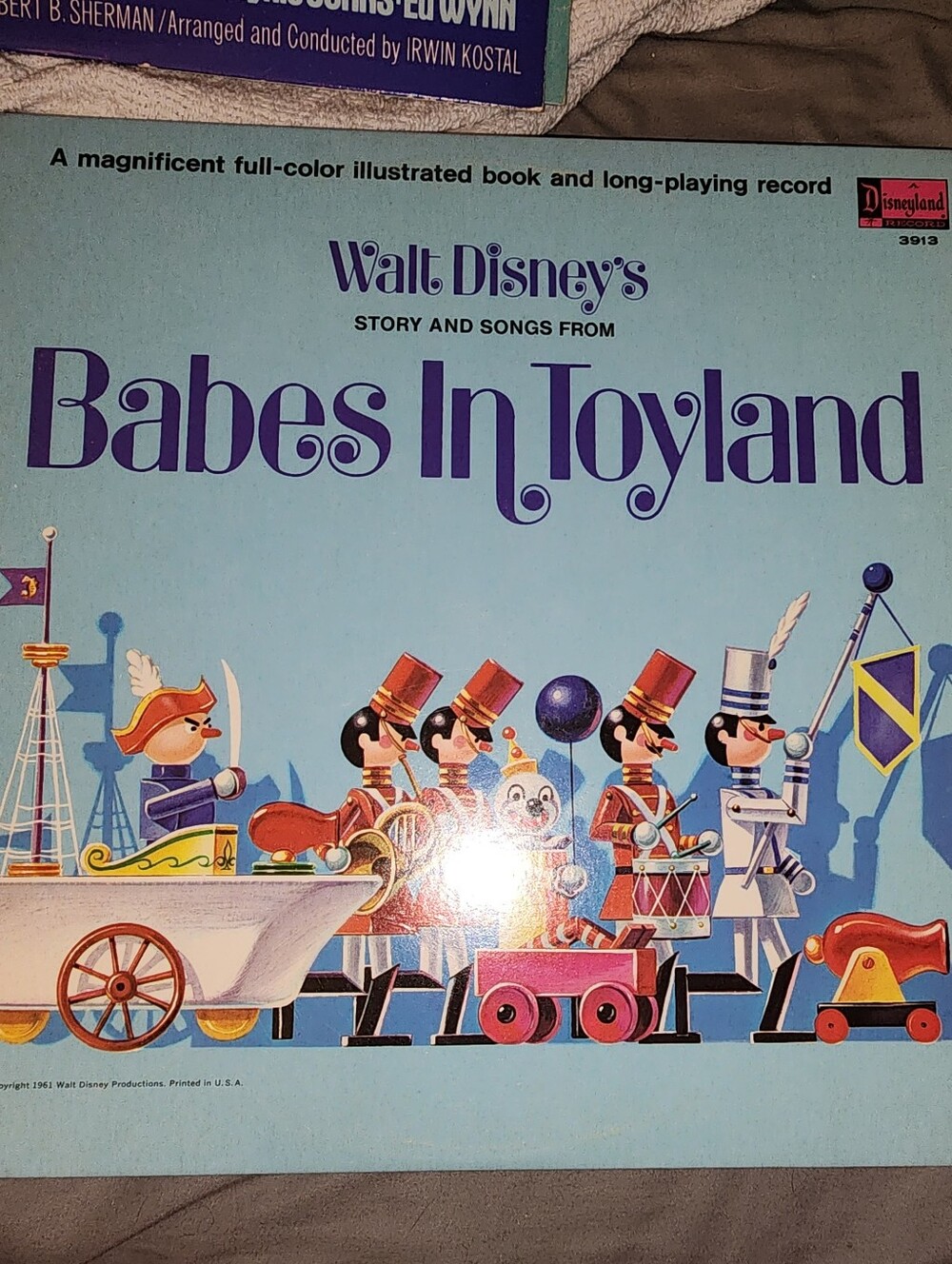 Walt Disney's STORY AND SONGS Babes In Toyland Illustrated Kids Book (Blue)